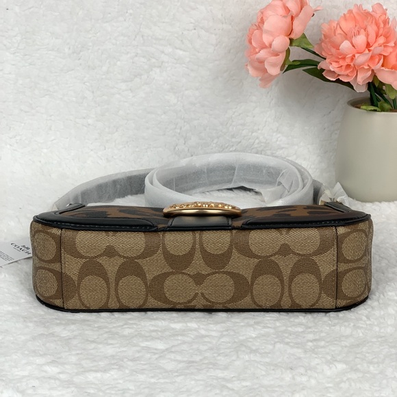 Coach Georgie Baguette - Picture 10 of 14